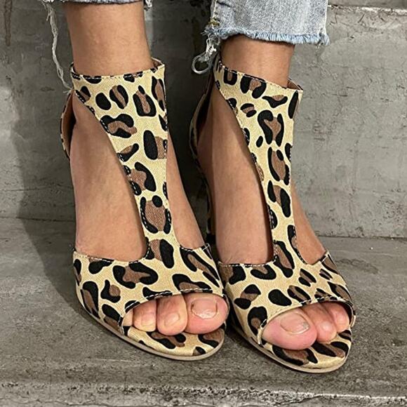 Heeled Sandals Womens Size 8 Peep Toe Pump Heel Leopard Print - Picture 2 of 14